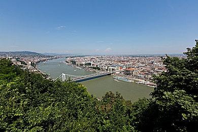 世界最强的格斗选手们，来到了中国最强的格斗大赛